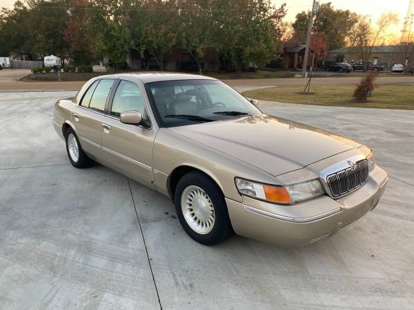 MERCURY GRAND MARQUIS VERY AFFORDABLE FOR THE PRICE - cars & trucks... for sale in Ridgeland, MS – photo 13