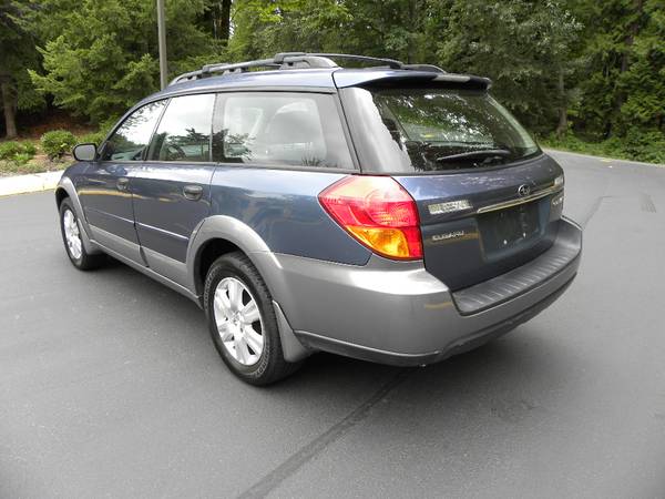 2005 SUBARU OUTBACK Legacy ....... Winter Package ... LOW MILES .. for sale in Kirkland, WA – photo 4