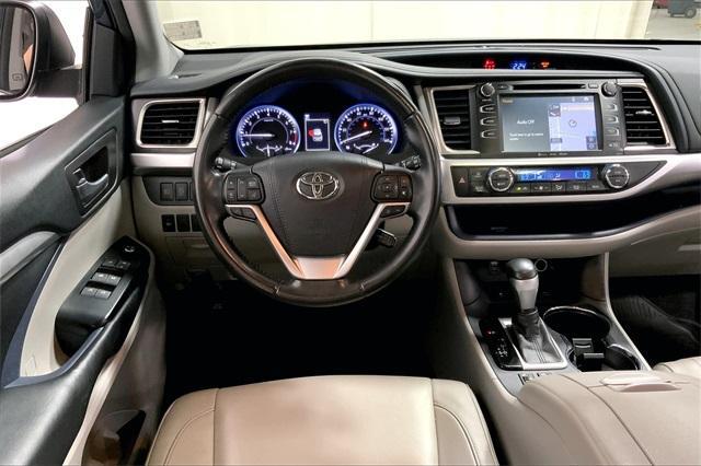 2018 Toyota Highlander XLE for sale in Des Moines, IA – photo 4