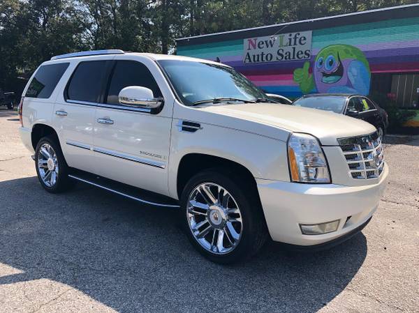 2007 CADILLAC ESCALADE - Fully Loaded! Clean CarFax! We Finance!! for sale in North Charleston, SC – photo 2