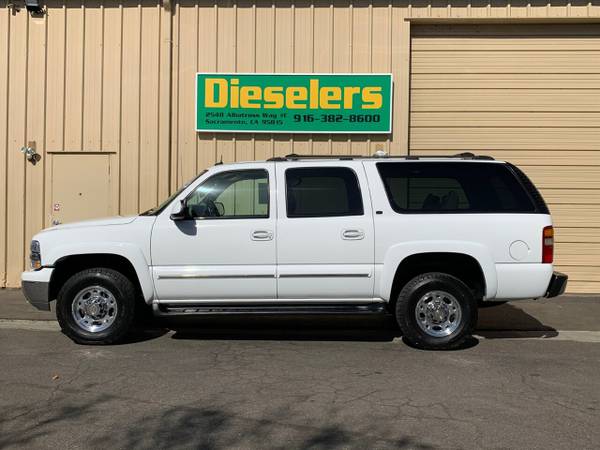 2002 Chevrolet Suburban 2500 HD 4X4 8.1L V8 GAS LT ONE OWNER - cars... for sale in Sacramento , CA – photo 3