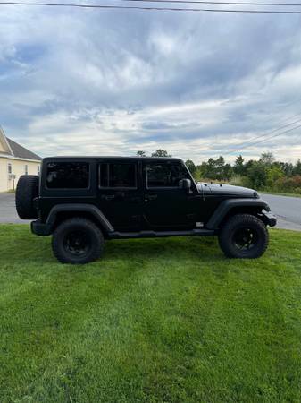 2011 jeep wrangler 100, 000 MILES for sale in Waterville, ME – photo 2