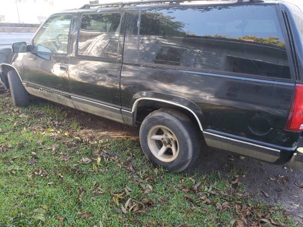 1995 Chevy suburban for sale in Clarksville, TX – photo 3