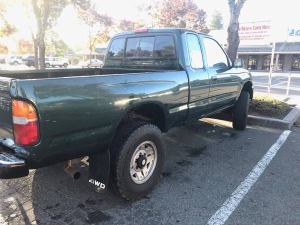 Manual 4X4 Toyota Tacoma Extra Cab 1999 V6 Stick Green 99 for sale in Willits, CA – photo 4