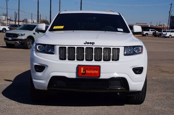 2015 Jeep Grand Cherokee Bright White Clearcoat Awesome value! for sale in Buda, TX – photo 2