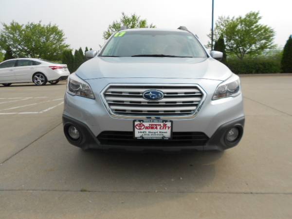 2017 Subaru Outback Premium for sale in Iowa City, IA – photo 3