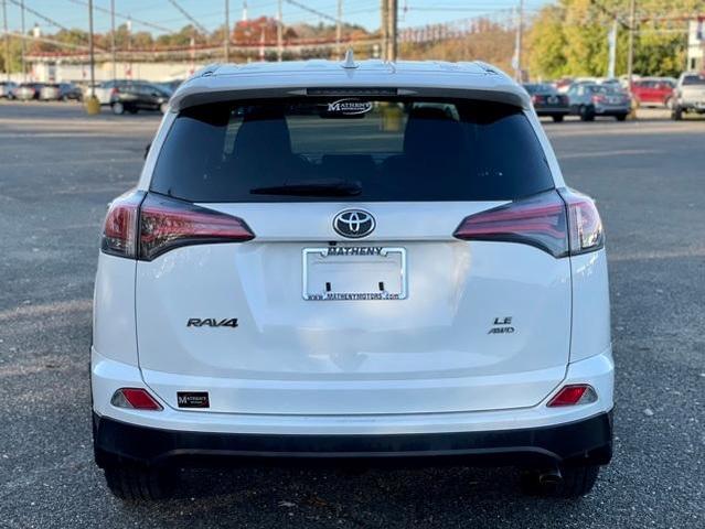 2018 Toyota RAV4 LE for sale in Parkersburg , WV – photo 6