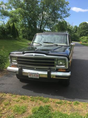 1986 Grand Wagoneer price reduced for sale in Hudson, MA – photo 5