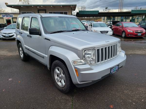 2011 JEEP LIBERTY 4X4 **BAD CREDIT IS NO PROBLEM HERE!!!** - cars &... for sale in Eugene, OR – photo 5