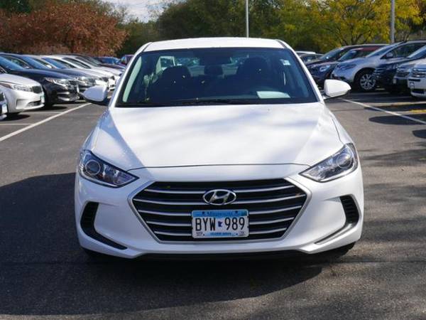 2018 Hyundai Elantra SEL for sale in Walser Experienced Autos Burnsville, MN – photo 5