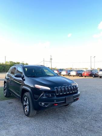 2014 JEEP CHEROKEE TRAILHAWK - cars & trucks - by dealer - vehicle... for sale in Corpus Christi, TX – photo 3