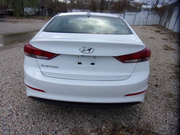 2018 Hyundai Elantra SEL automatic alloys 62k miles State Inspected for sale in Capitol Heights, District Of Columbia – photo 6