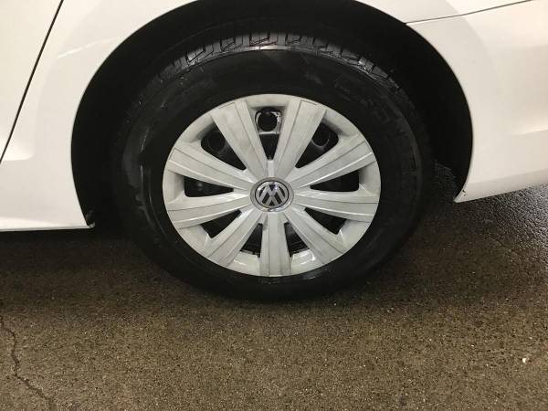 2013 Volkswagen Jetta 2 0L Base CALL James-Get Pre-Approved 5 Min for sale in Anchorage, AK – photo 10