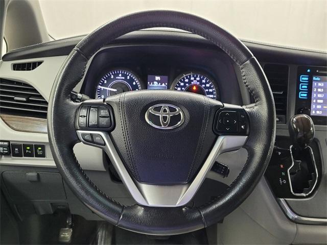 2017 Toyota Sienna Limited for sale in Tuscumbia, AL – photo 35