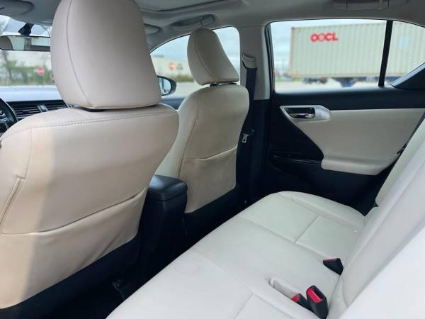 2013 Lexus CT 200h Clean for sale in Lake Bluff, IL – photo 9