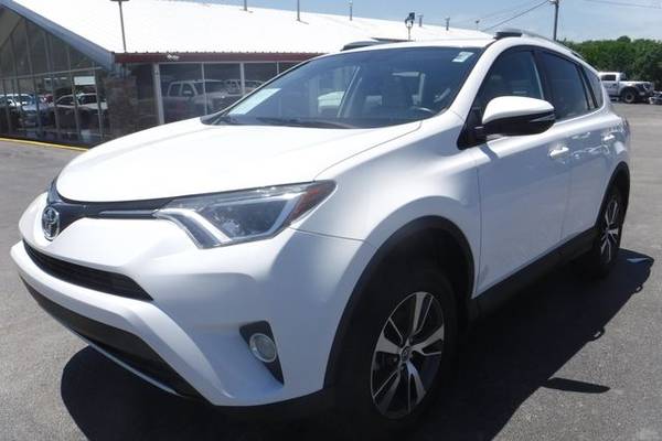 2016 Toyota RAV4 FWD XLE Sport Utility 4D Trades Welcome Financing Ava for sale in Harrisonville, MO – photo 3