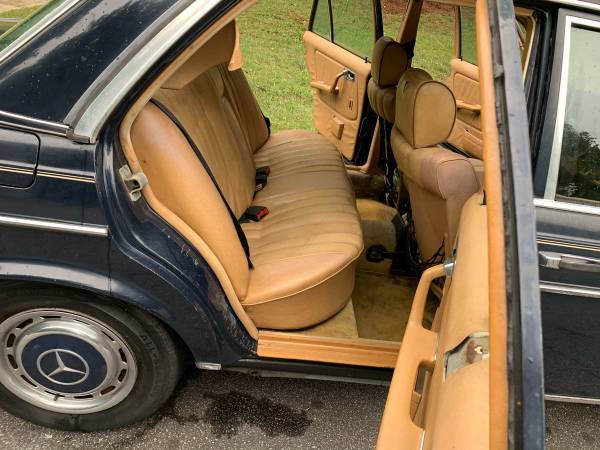 Mercedes Benz 240d for sale in Marietta, GA – photo 11
