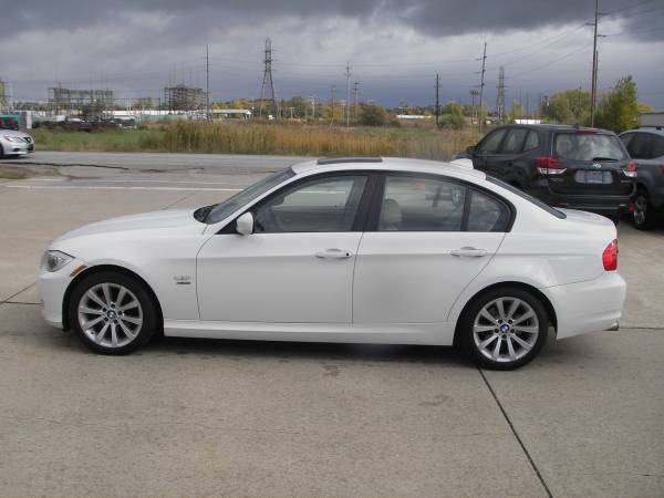 2011 BMW 328xi - All Wheel Drive - - by dealer for sale in Holland , MI – photo 6