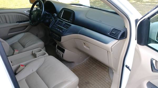 2006 Honda Odyssey EXL - cars & trucks - by dealer - vehicle... for sale in Pflugerville, TX – photo 4