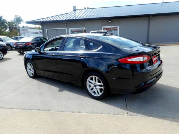 2014 Ford Fusion 4dr Sdn SE FWD - - by dealer for sale in Marion, IA – photo 8