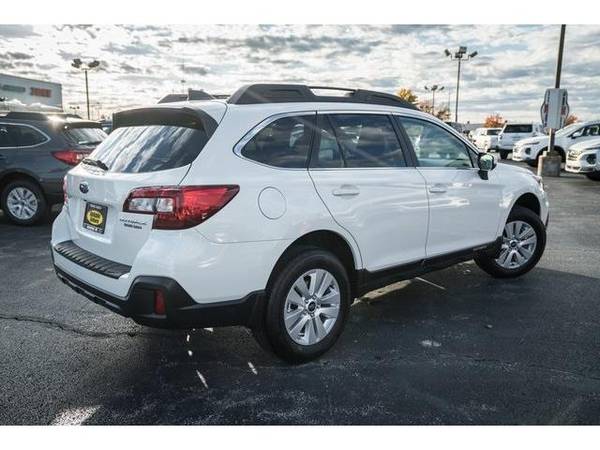 2019 Subaru Outback wagon 2.5i - Subaru Crystal White Pearl for sale in Springfield, MO – photo 5