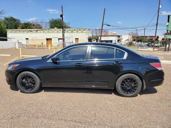 Hermoso 2010 Honda Accord, 4 cilindros, Rines - - by for sale in Laredo, TX – photo 8