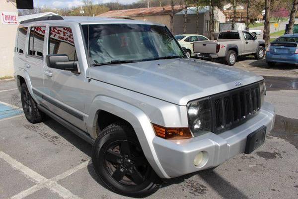 2007 Jeep Commander Sport 4dr SUV 4WD - - by dealer for sale in Johnson City, TN