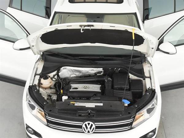 2015 VW Volkswagen Tiguan 2.0T SE Sport Utility 4D suv White - FINANCE for sale in Atlanta, GA – photo 4
