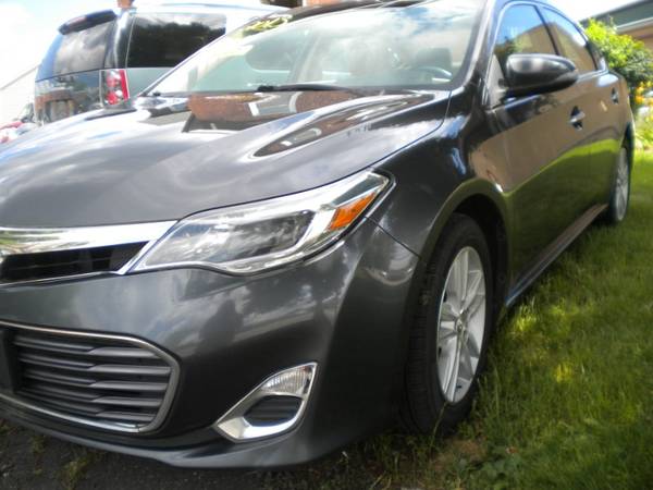 2013 Toyota Avalon XLE Premium (Natl) for sale in Hartford, CT – photo 3