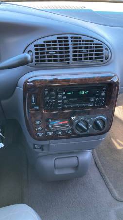 1997 CHRYSLER TOWN COUNTRY XLi LOW MILES LEATHER SEATS SUPER for sale in Tucson, AZ – photo 13
