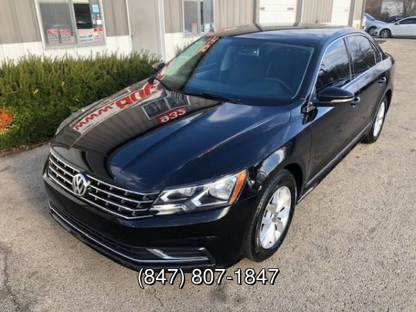 2017 Volkswagen Passat 1.8 TSI S 1 OWNER OFF LEASE! FINANCING &... for sale in Elgin, IL – photo 2