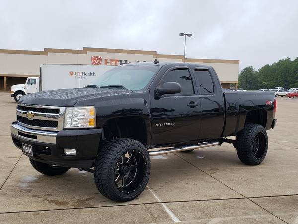 2011 CHEVY SILVERADO 1500: LT · Crew Cab · 4wd · Lift · 131k miles for sale in Tyler, TX