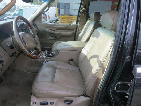 2000 Lincoln Navigator 4WD EVERYONE WELCOME!! for sale in Walden, NY – photo 18