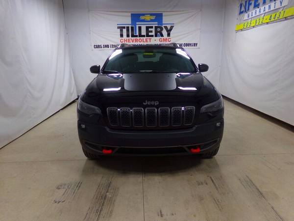 2019 Jeep Cherokee Trailhawk - - by dealer - vehicle for sale in Moriarty, NM – photo 3