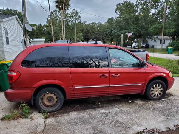 02 Chrysler Town & Country for sale in Orlando, FL