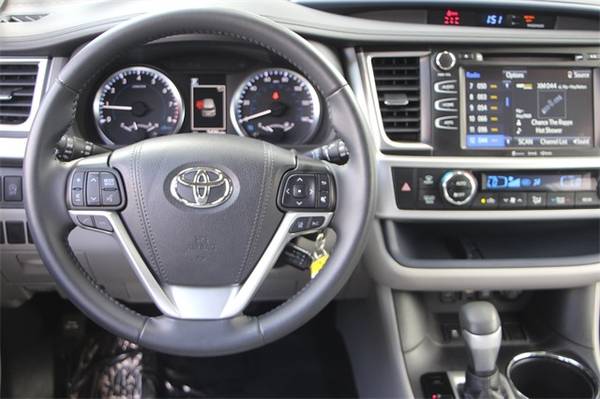 2019 Toyota Highlander *Call for availability for sale in ToyotaWalnutCreek.com, CA – photo 14