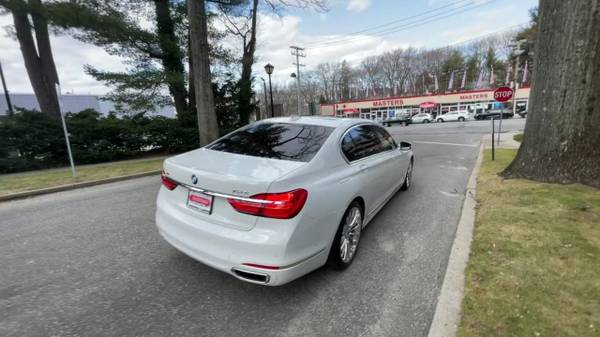 2019 BMW 750i xDrive - - by dealer - vehicle for sale in Great Neck, NY – photo 19