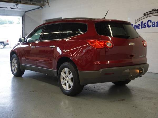 2011 Chevrolet Traverse LT 4dr SUV w/1LT for sale in 48433, MI – photo 7
