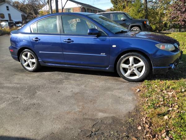 Nice looking blue 05 mazda 3 - cars & trucks - by dealer - vehicle... for sale in Newburgh, NY – photo 5