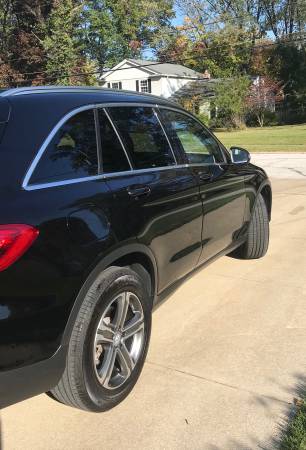 2016 Mercedes GLC 300, original owner for sale in Cleveland, OH – photo 4