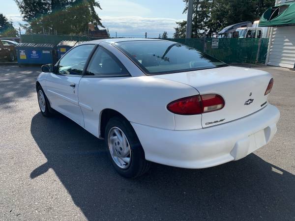 1997 Chevy Cavalier Coupe 2.2L 5 Speed Manual!! We Finance!! for sale in Seattle, WA – photo 2