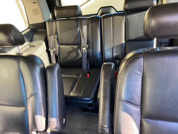 2008 Cadillac Escalade AWD - cars & trucks - by owner - vehicle... for sale in Felton, CA – photo 5