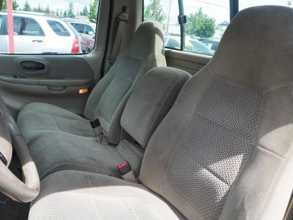 2001 Ford F-150 Safety checked and FREE WARRANTY!! for sale in Lynnwood, WA – photo 15