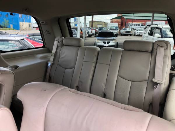 2005 Cadillac Escalade Pearl White 6.0L V8 Factory 390HP AWD Leather for sale in Casper, WY – photo 4