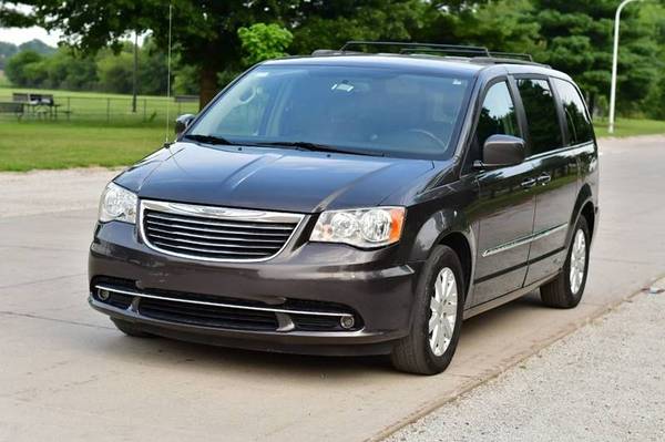 2016 Chrysler Town and Country Touring 4dr Mini Van 67,627 Miles for sale in Omaha, NE – photo 3