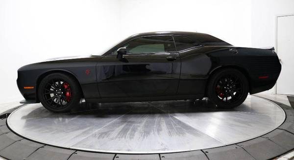 2016 Dodge CHALLENGER SRT HELLCAT LEATHER LOW MILES EXTRA CLEAN -... for sale in Sarasota, FL – photo 2