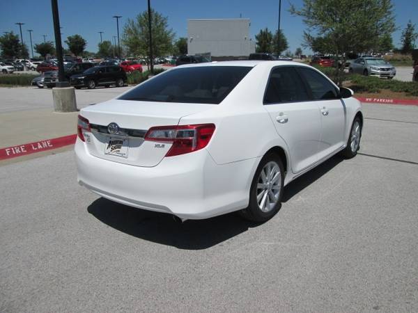 2012 Toyota Camry XLE sedan Super White - - by dealer for sale in Fayetteville, AR – photo 6