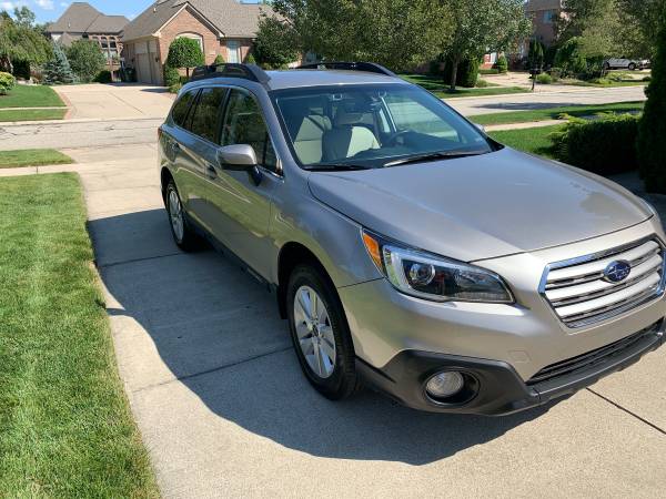 SUBARU OUTBACK 2017 - cars & trucks - by owner - vehicle automotive... for sale in Utica, MI – photo 4