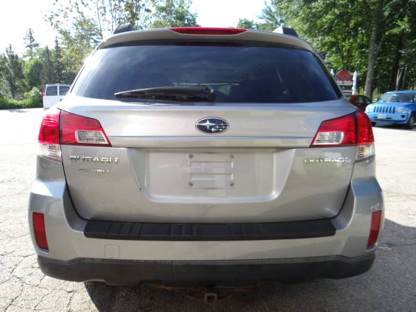 2010 Subaru Outback- clean car! - cars & trucks - by dealer -... for sale in Londonderry, MA – photo 6