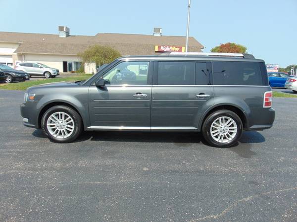 2016 Ford Flex SEL - cars & trucks - by dealer - vehicle automotive... for sale in Elkhart, IN – photo 2